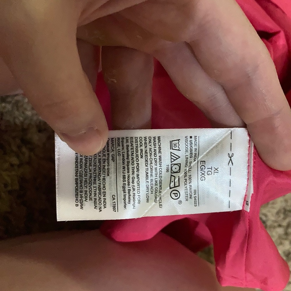 Pink gap dress - Picture 3 of 3